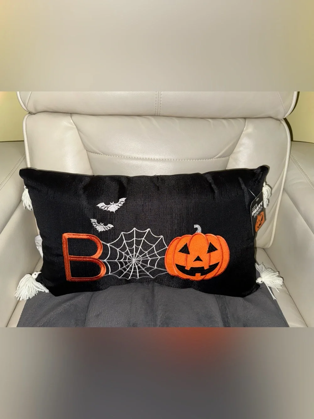 Halloween Jack-O'-Lantern/Spiderweb/Boo Pillow with cute ghost tassels
